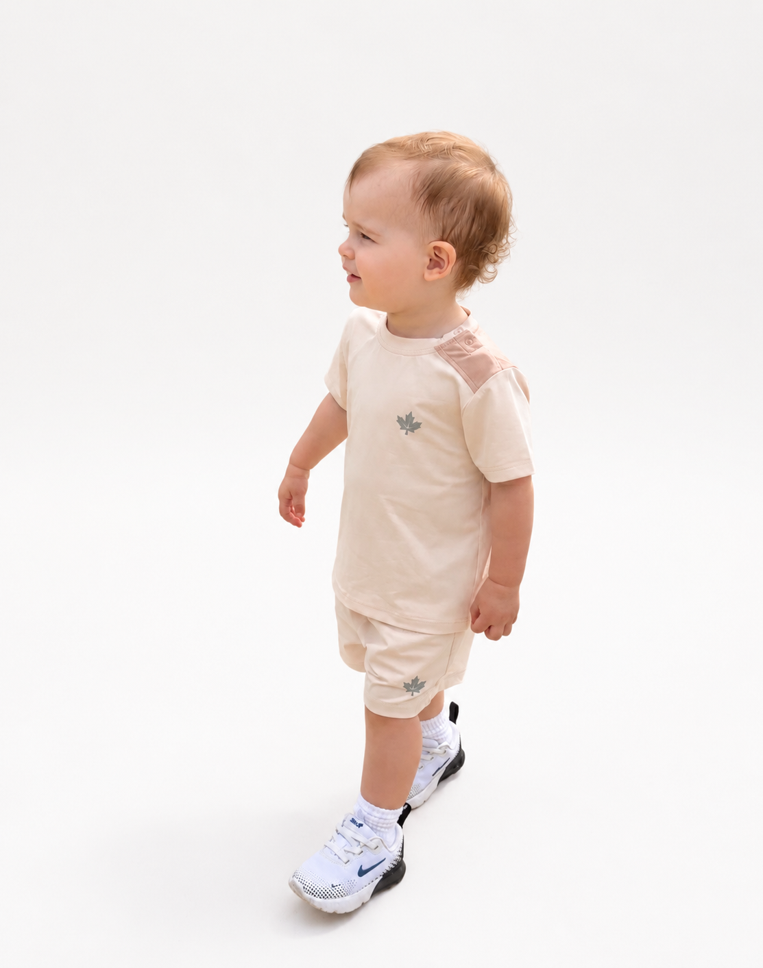 Essentials Beige